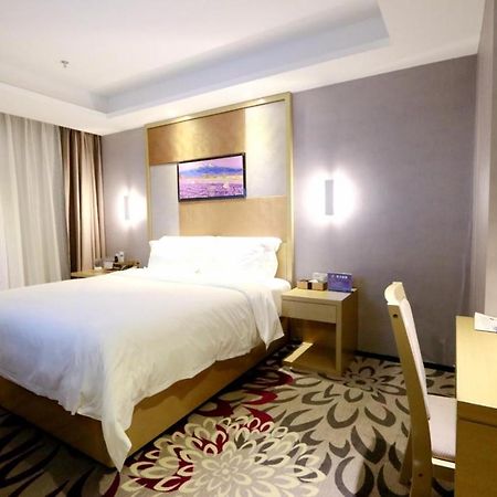 Lavande Hotel Foshan Yiwu Commodities City Buitenkant foto