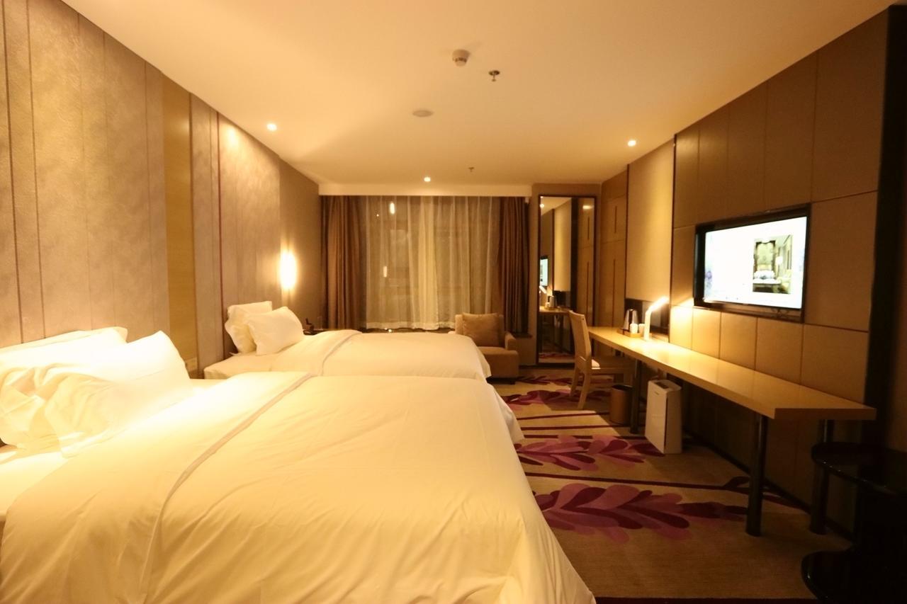 Lavande Hotel Foshan Yiwu Commodities City Buitenkant foto